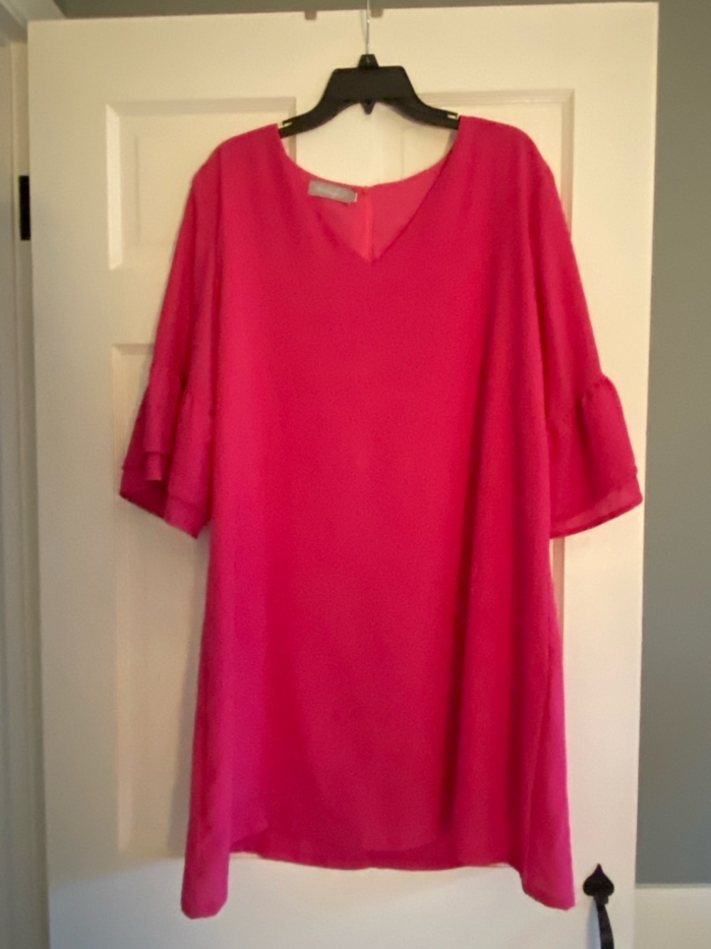 Relaxed V-Neck Midi Dress in Hot Pink